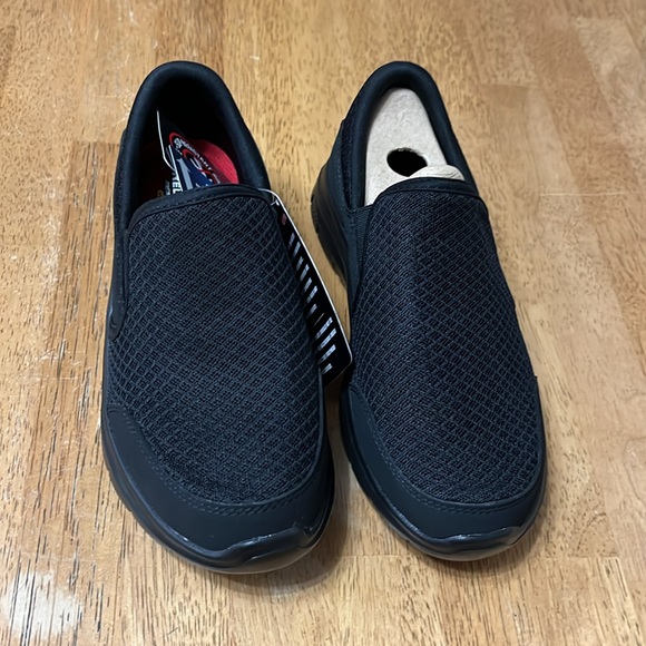 Women’s Skechers - Picture 2 of 6